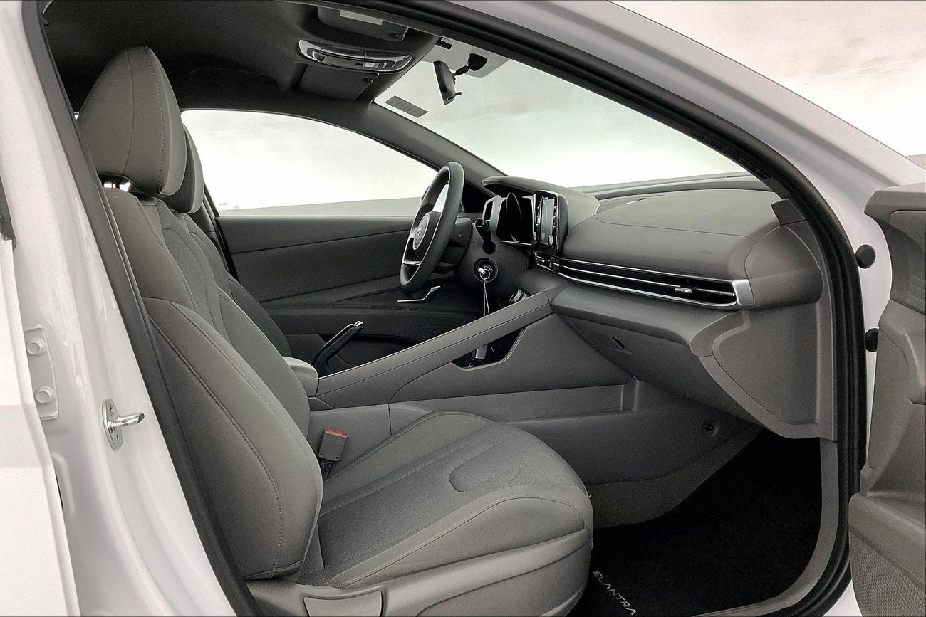 Hyundai Elantra Smart | 1 year free warranty | 1.99% financing rate | 7 day return policy