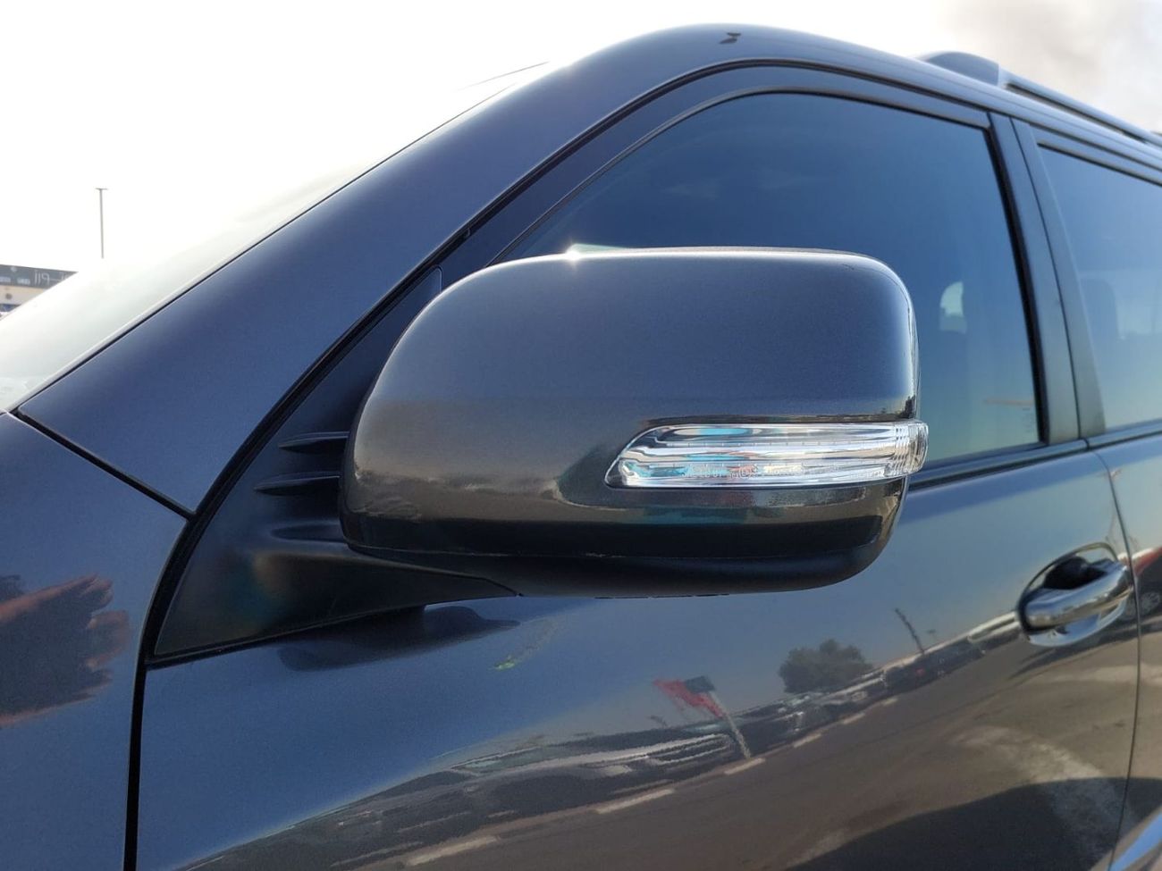 Toyota Land Cruiser (RAMADAN OFFER) TOYOTA LAND CRUISER PRADO SUV RHD 2019 MODEL 2.8 L DIESEL AUTOMATIC(PM32837)