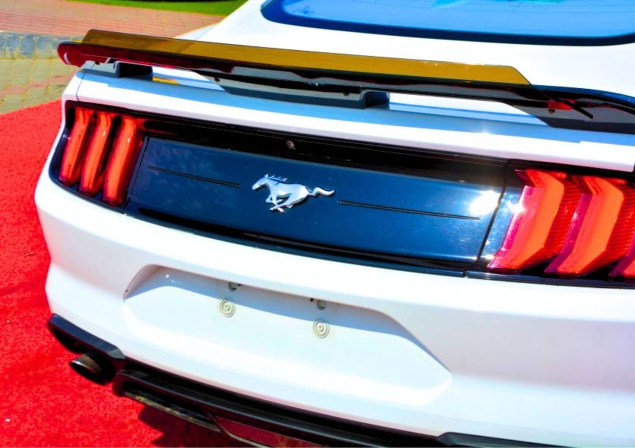 Ford Mustang STD