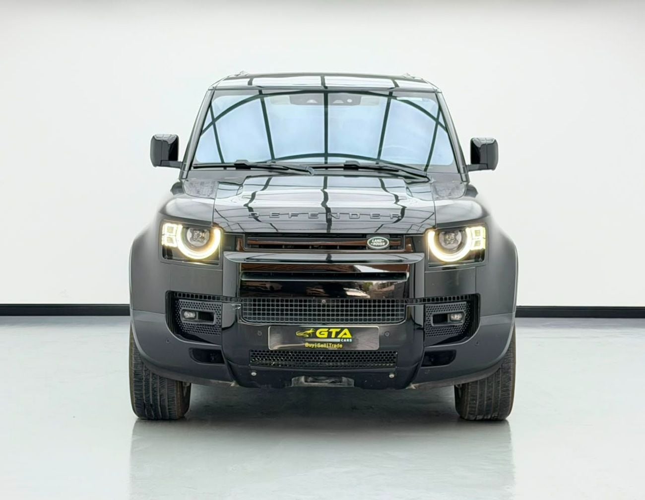 لاند روفر ديفندر 110 HSE P400