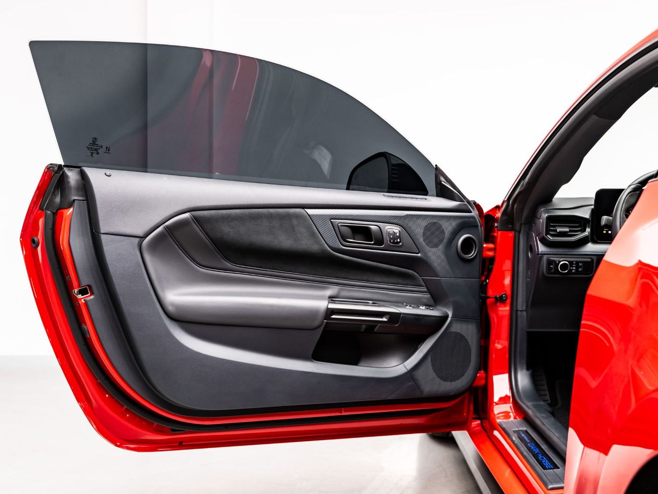 Ford Mustang DARK HORSE 5.0 (500HP) A/T 2024 Ford Mustang Dark Horse, 2029 Ford Warranty + Service Contract, Low 