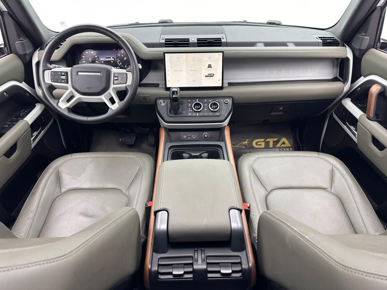 Land Rover Defender 2024 Land Rover Defender 110 SE P300, Sep/2028 Land Rover Warranty, Land Rover Full Service History,