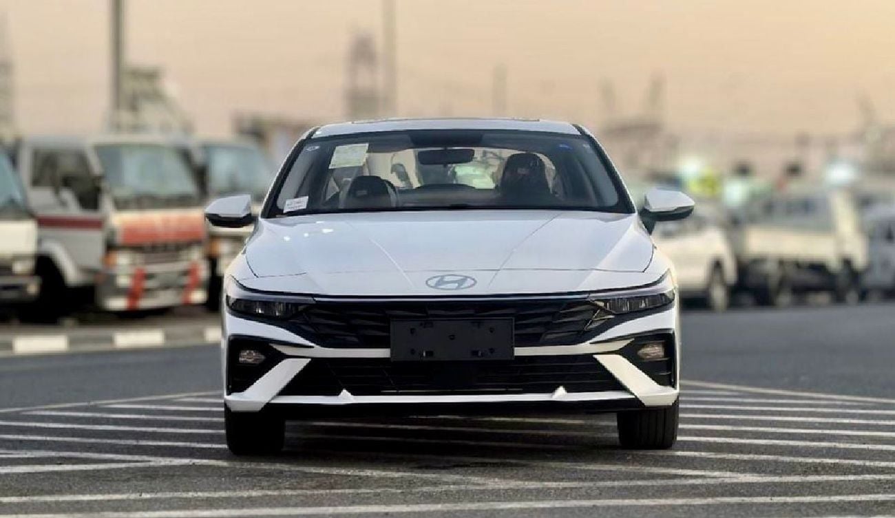 Hyundai Elantra ELITE | 1.5L PETROL | SUNROOF WITH LEATHER | CHINESE SPECS