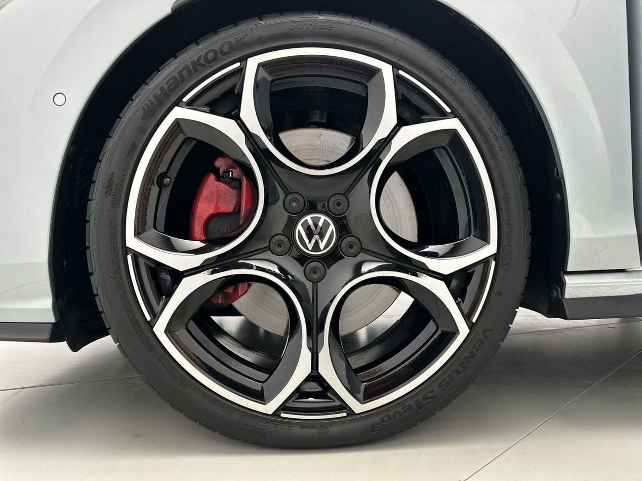 Volkswagen Golf GTI SEL 2.0T Golf GTI Leather Seats (Ref#18392) / 22,100 AED SAVINGS from New Car