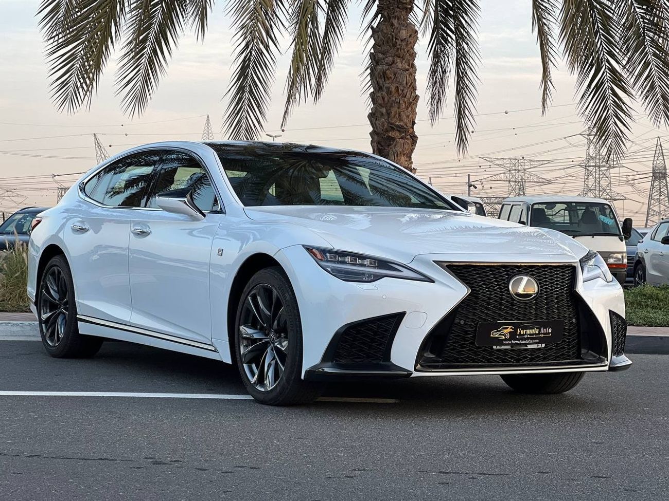 Lexus LS500 F SPORT AWD 3.5L PTR A/T // 2021 // FULL OPTION WITH RADAR , PANORAMIC ROOF // SPECIAL OFFER // BY F