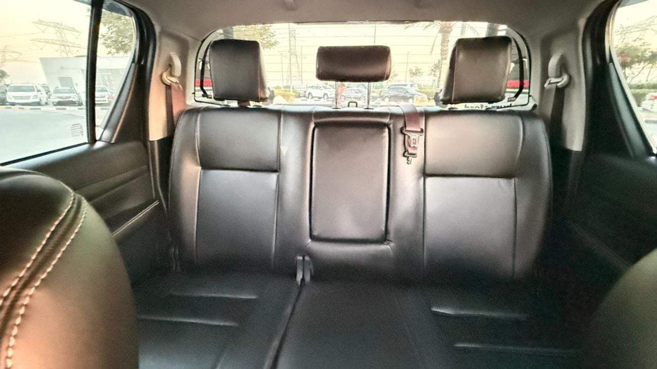 Toyota Hilux 2022 | 2.8L DIESEL | AT | RHD | GR BODY KIT INSTALLED | ROOF CARRIER WITH LED LIGHTS BAR |  ROOF MOU