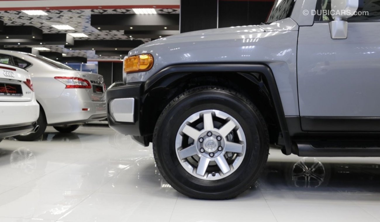 تويوتا إف جي كروزر TOYOTA FJ CRUISER GXR-2017-36000 KM GCC SPECS-PERFECT CONDITION