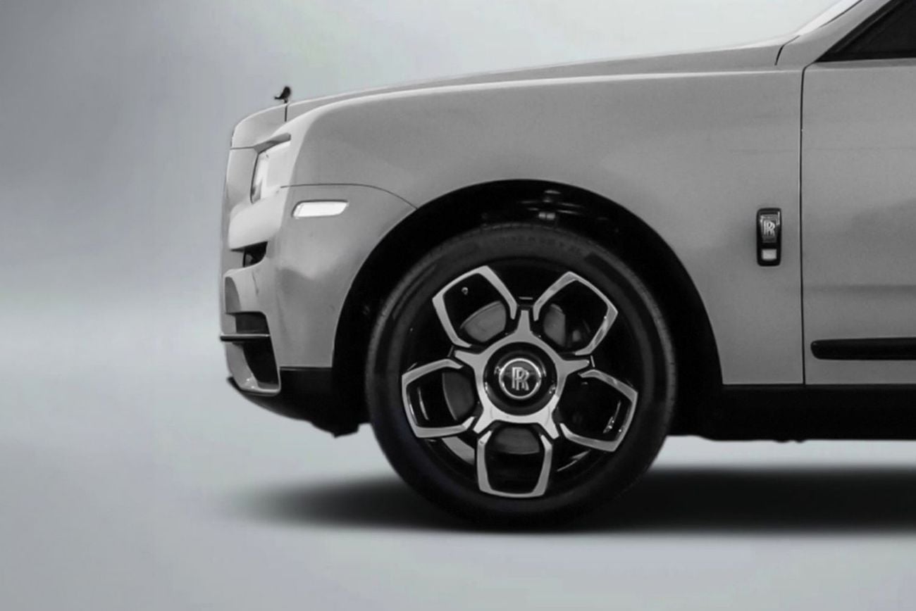 Rolls Royce Cullinan BLACK BADGE