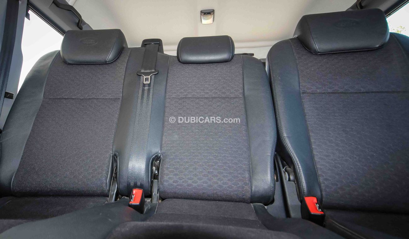 Land Rover Defender SVX