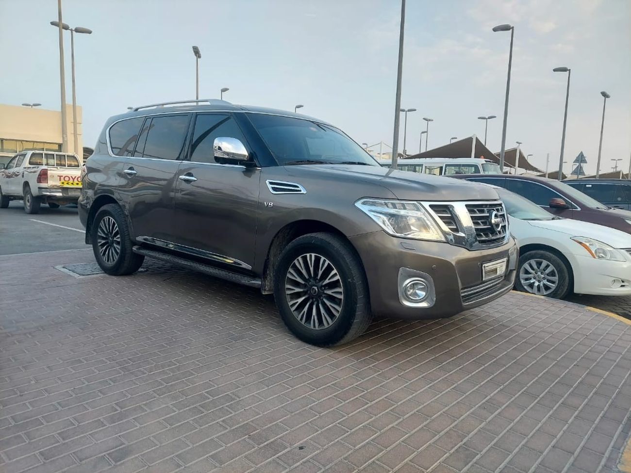 Nissan Patrol 5.6L PETROL V8 PLATINUM AUTOMATIC TRANSMISSION