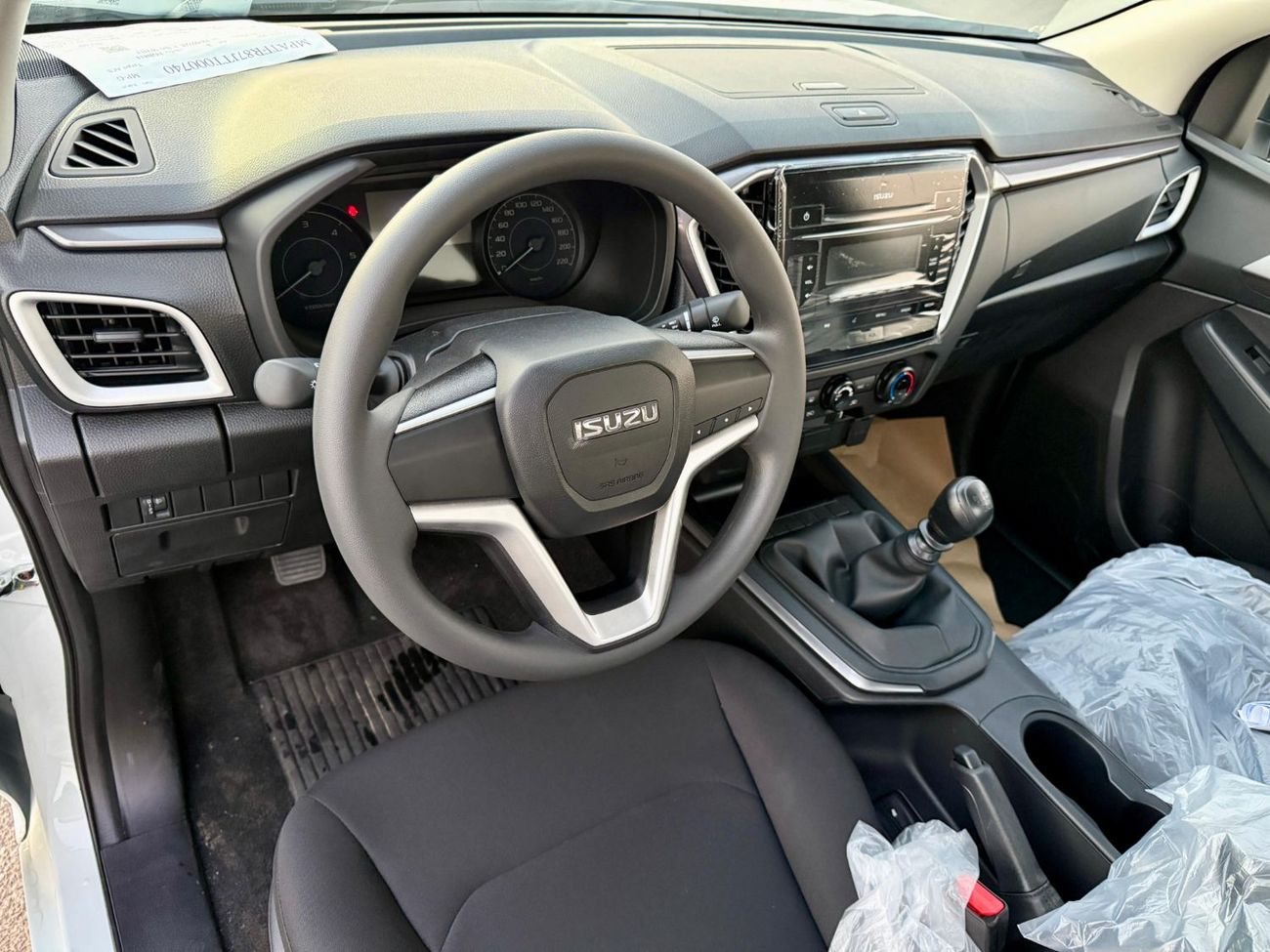 Isuzu DMax ISUZZ -D-MAX - SiNGLE CAB - 4x2 - 1.9L - DiESEL - WHITE