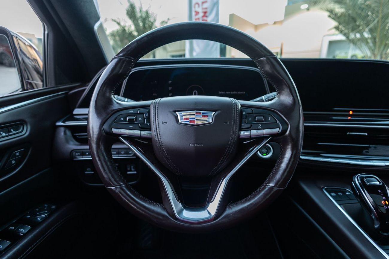 Cadillac Escalade Sport Platinum 6.2L 4WD