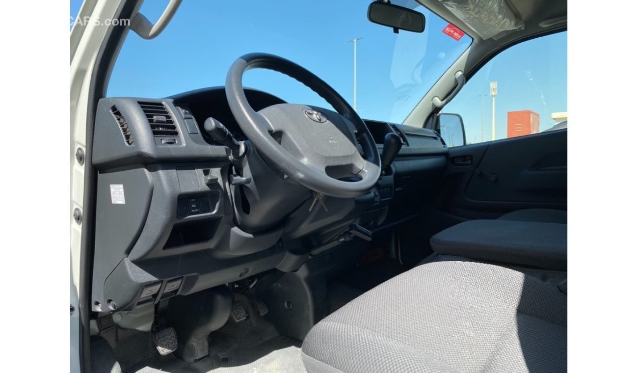 Toyota Hiace 2019 Van Ref#596