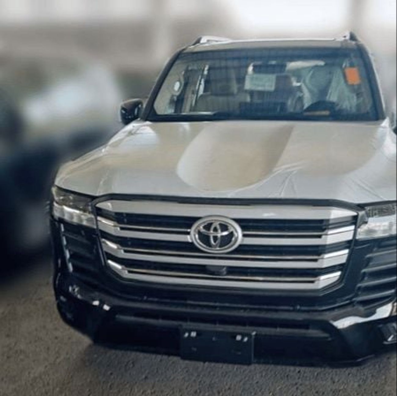 Toyota Land Cruiser 2025 Toyota Land Cruiser GXR 3.5L AT Petrol