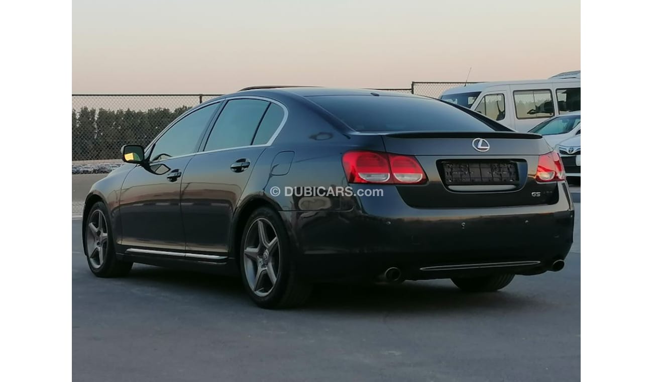 لكزس GS 300 لكزس جي اس ٣٠٠ مواصفات أمريكيه