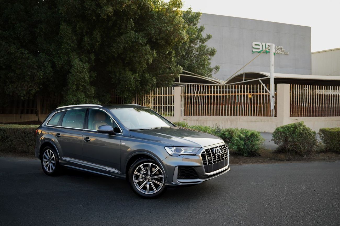 Audi Q7 55 TFSI quattro S-Line 3.0L