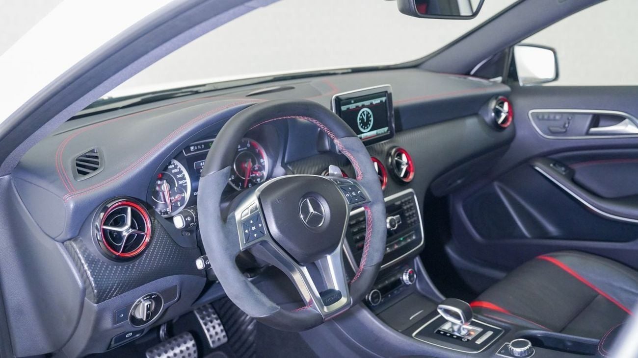 مرسيدس بنز A 45 AMG Std 2.0L (355 HP) A 45 AMG Edition 1 | Drive Home Today | Up to 3 Years Warranty Unlimited| GCC