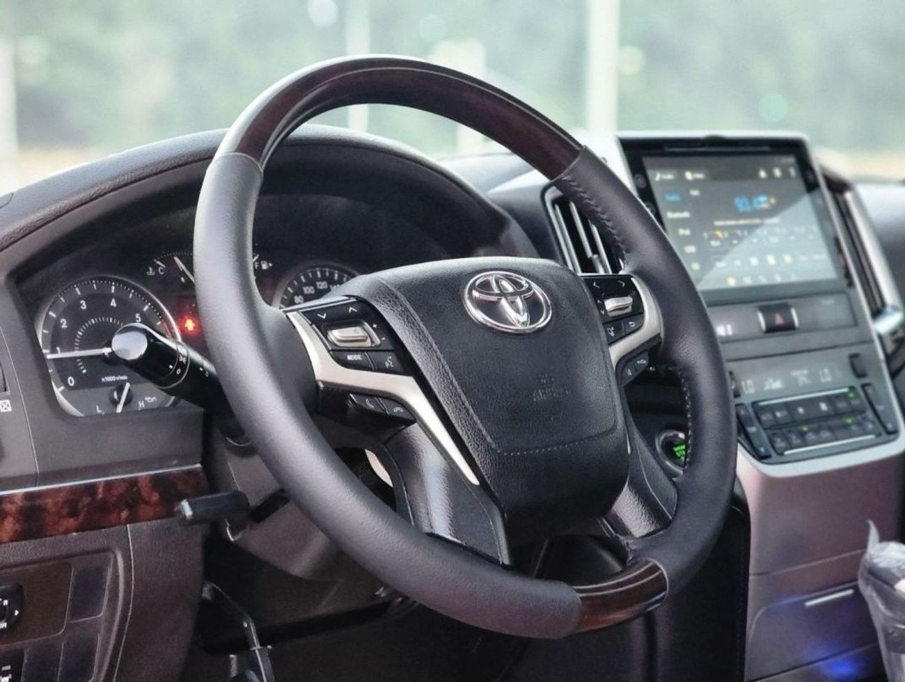 تويوتا لاند كروزر UPGRADE 2021