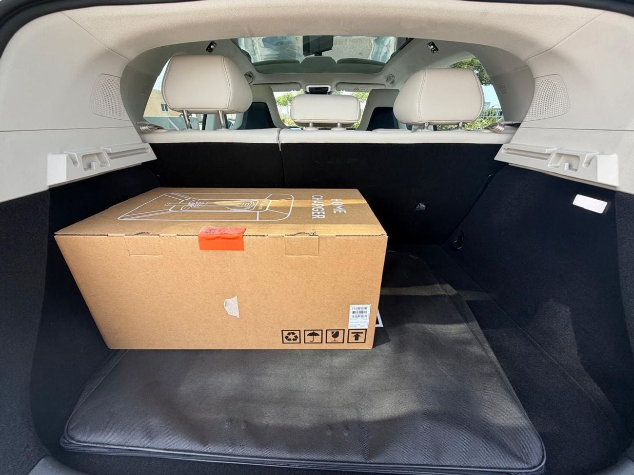 Zeekr X FLAGSHIP ZEEKR X 2024 GCC FULL SERVICE HISTORY UNDER WARRANTY LOW KM