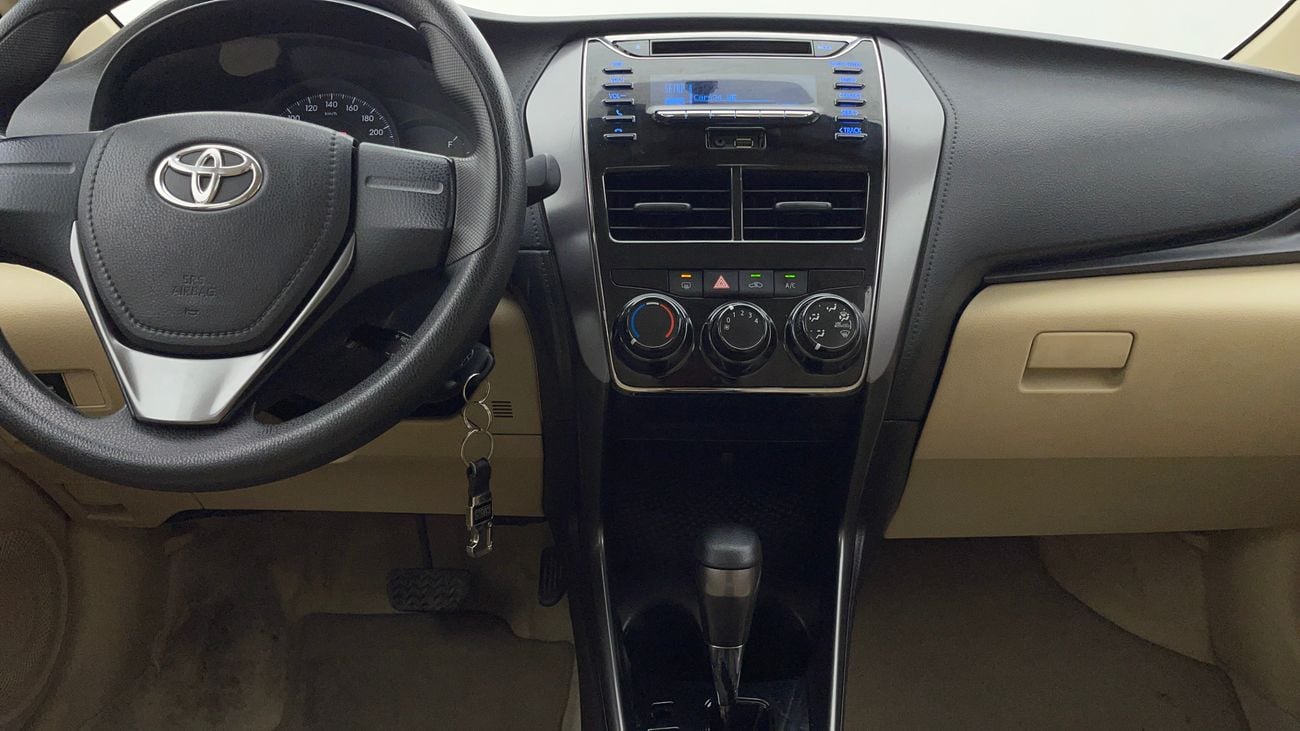 تويوتا يارس SE 1.5 | بدون دفعة مقدمة | اختبار القيادة في المنزل