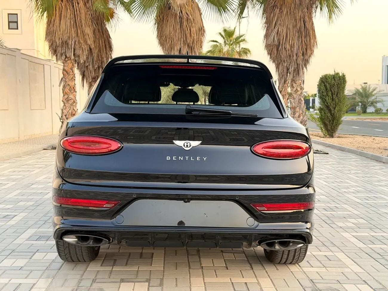 Bentley Bentayga SPEED MODEL - GCC SPECS - NO ACCIDENT - FULL SERVICE IN AGENCY
