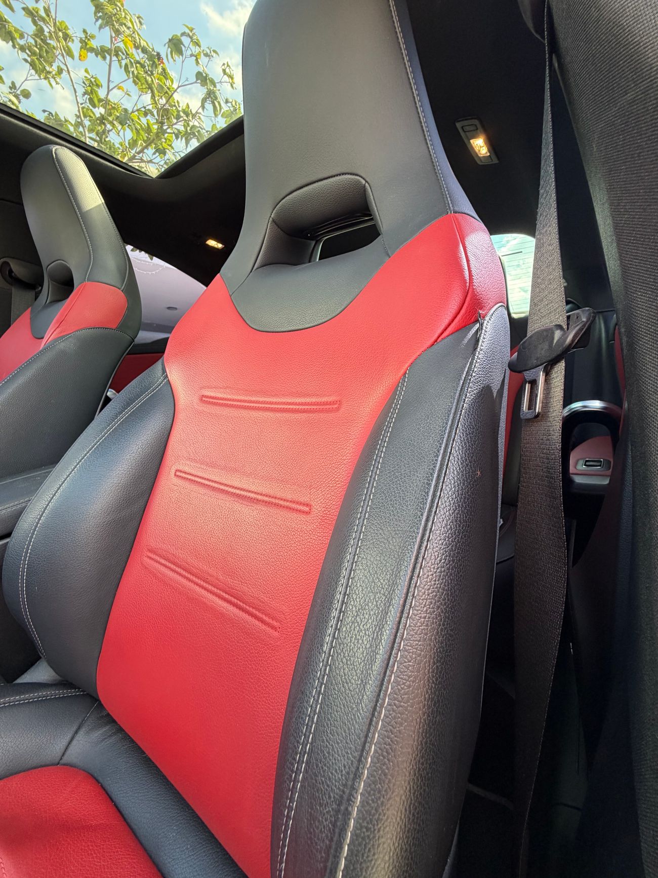 مرسيدس بنز CLA 35 AMG 2.0L Turbo AMG(4MATIC), 5 door sedan