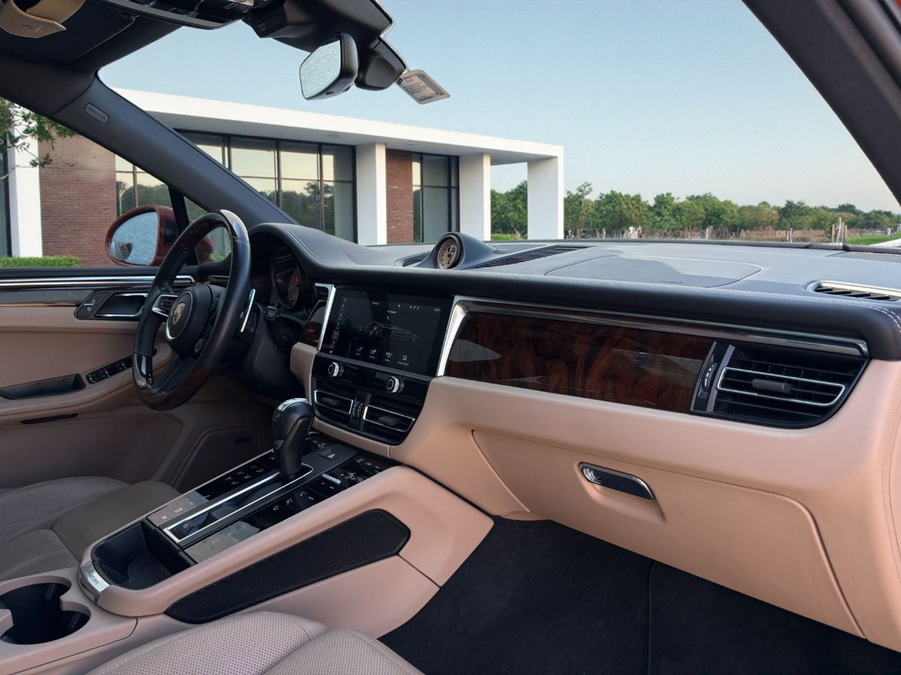 Porsche Macan S 3.0L (340 HP) V6 A/T | 2024 | GCC SPECS | AGENCY WARRANTY & SERVICE HISTORY | AED 4,300 per month