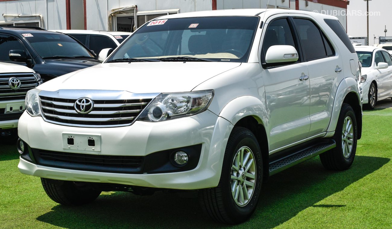 Toyota Fortuner SR5