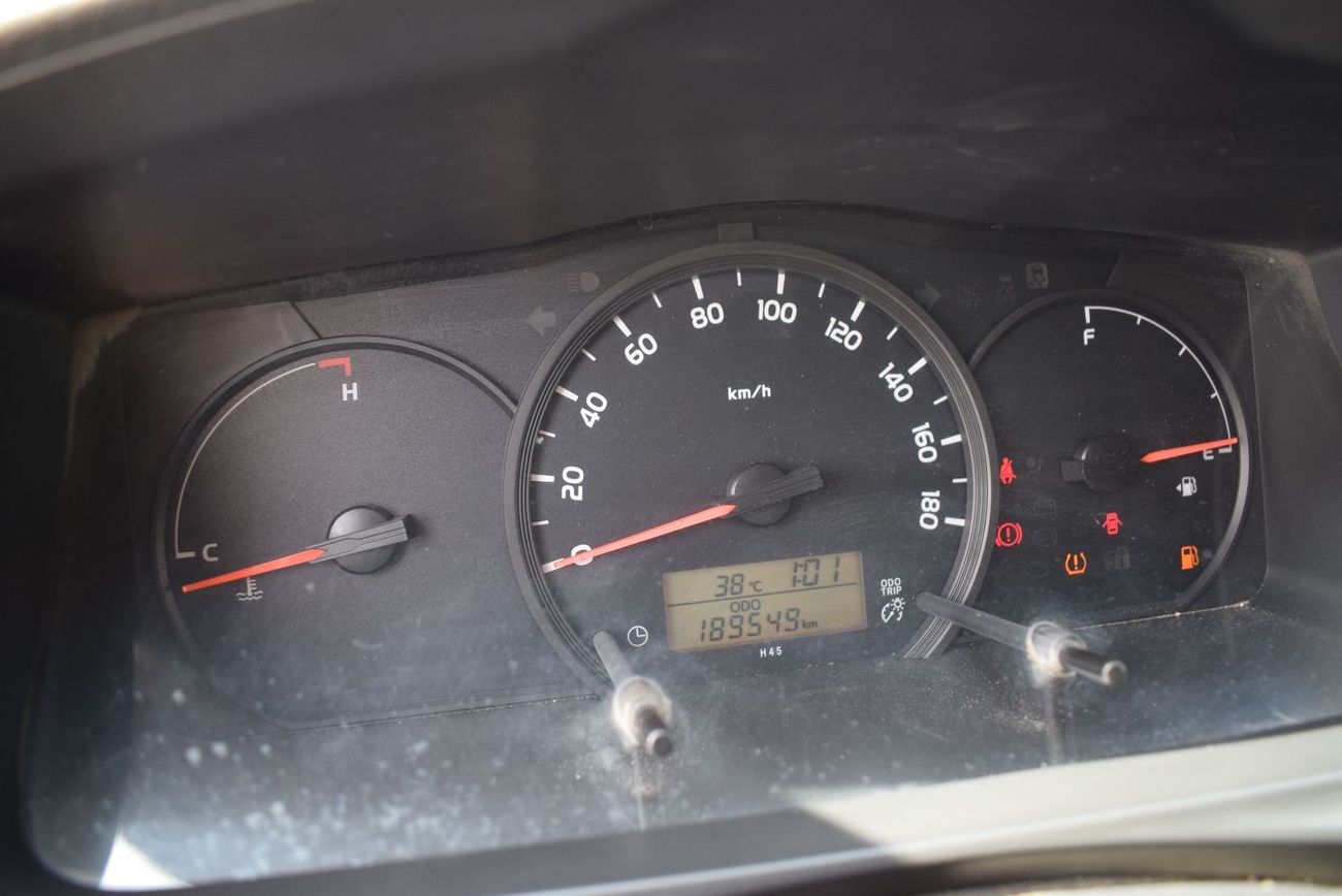 Toyota Hiace GLS -High Roof  Panal Van 2.7L