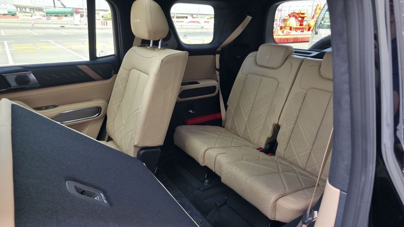 BYD Leopard 8 DELUX (NGCC) BYD Leopard 8 Smart and Brave Flagship Edition (7 Seats) with master account - 5 years