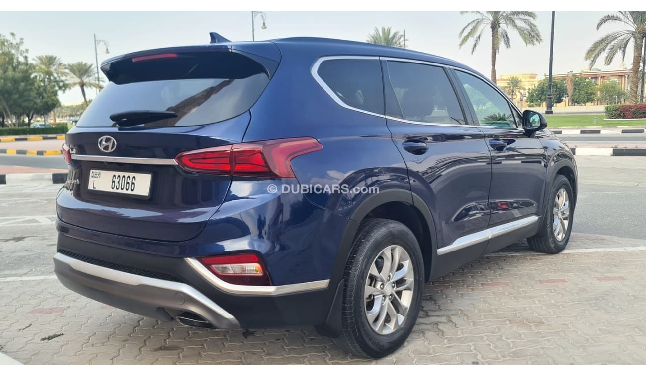 Used Hyundai Santa Fe 2020 for sale in Dubai - 698830