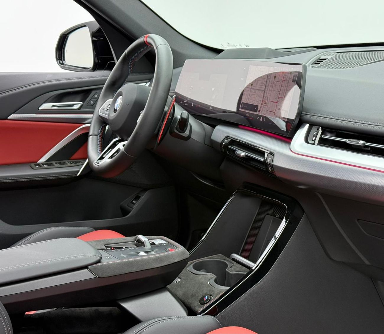 بي أم دبليو X1 2025 BMW X1 M35i, 2029 BMW Warranty + Service Pack, Full BMW Service History, Low Km, GCC