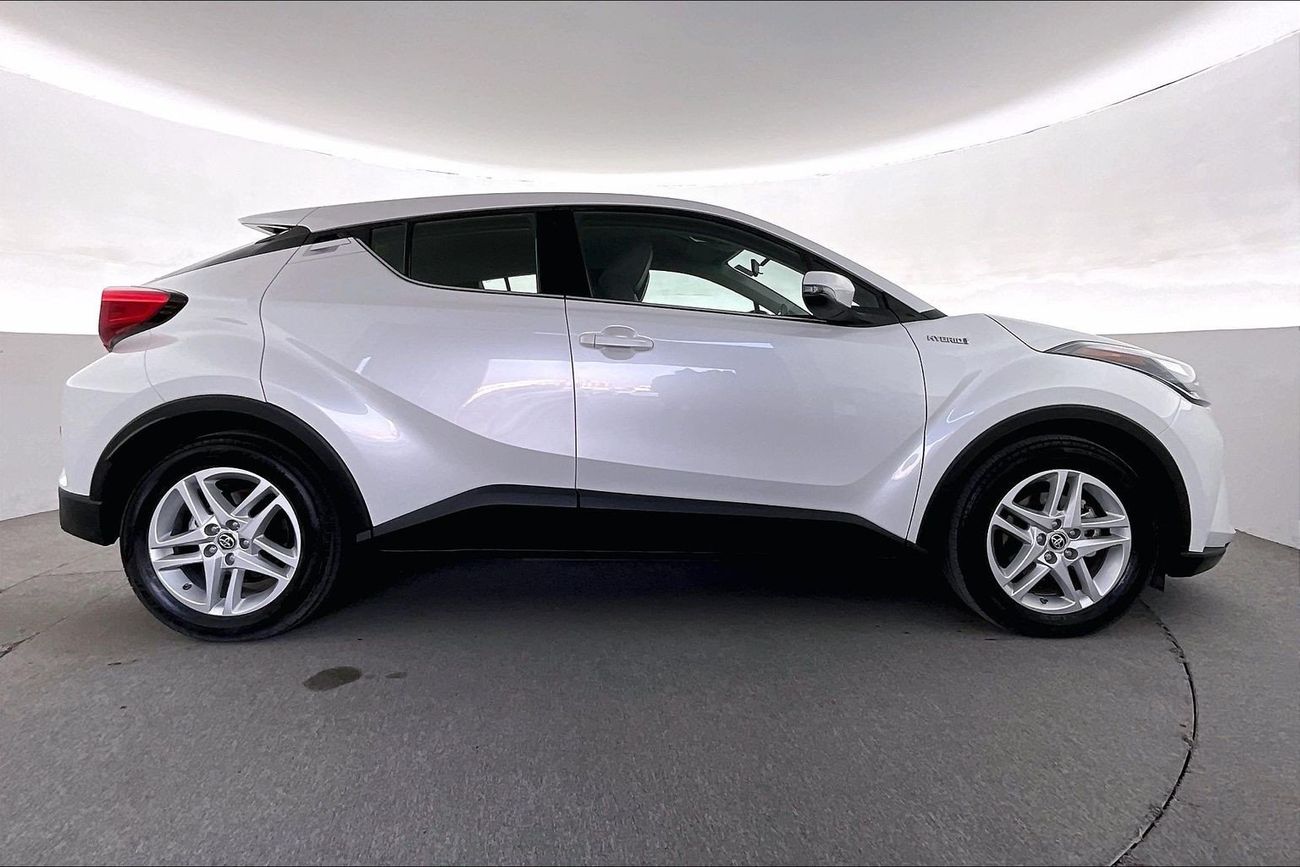 تويوتا CHR GX | National Day Celebration | شامل الضمان | 0 ﺪﻔﻋﺓ ﺃﻮﻟﻯ