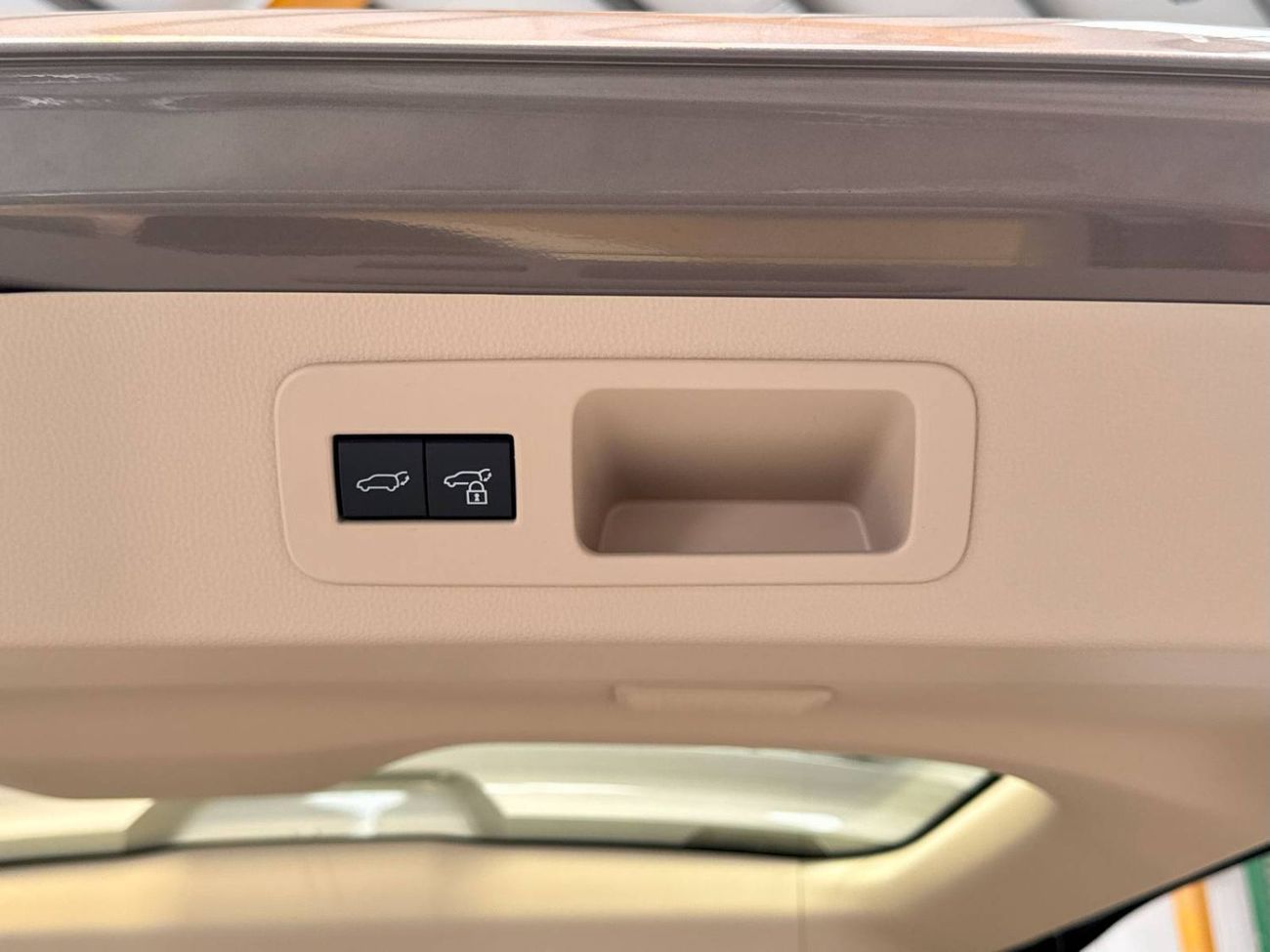 Toyota Land Cruiser 2025 Toyota Land Cruiser LC300 VXR (Full-Option without Radar) 3.3L V6 TW Twin Turbo Diesel A/T 4WD