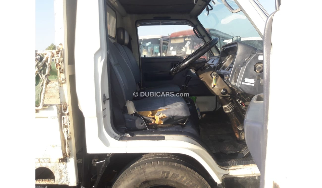 Toyota Dyna TOYOTA DYNA TRUCK RIGHT HAND DRIVE (PM988)