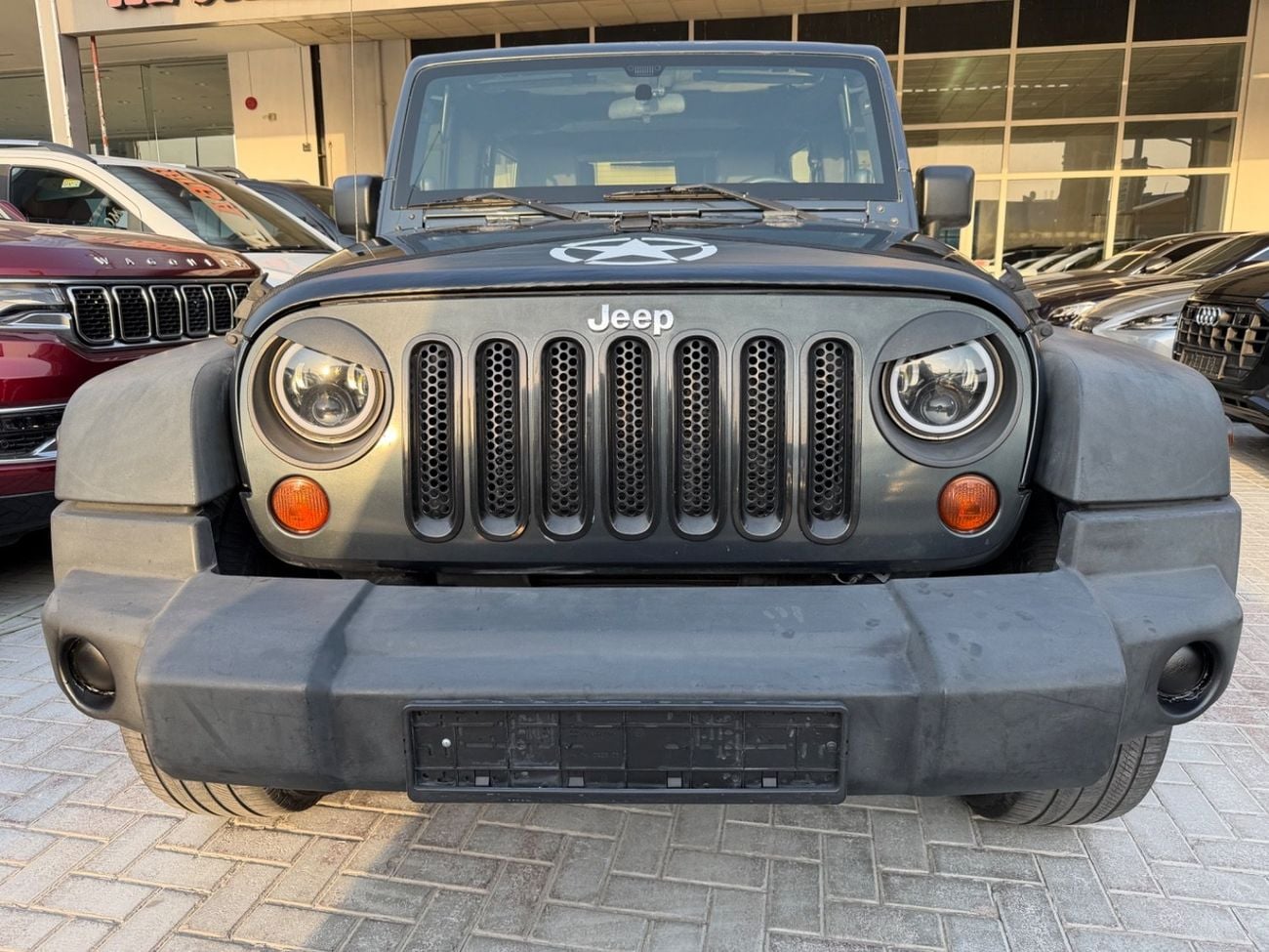 جيب رانجلر أنليميتد 6.75L Short Wheelbase