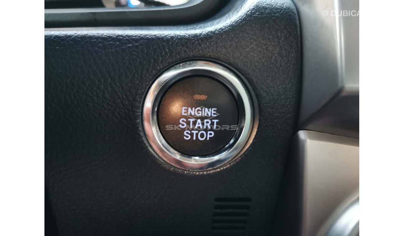 Toyota 4Runner 3.5L, 20" Rims, DVD, Rear Camera, Parking Sensors, Sunroof, Front Heated & Cooled Seats (LOT # 3030)