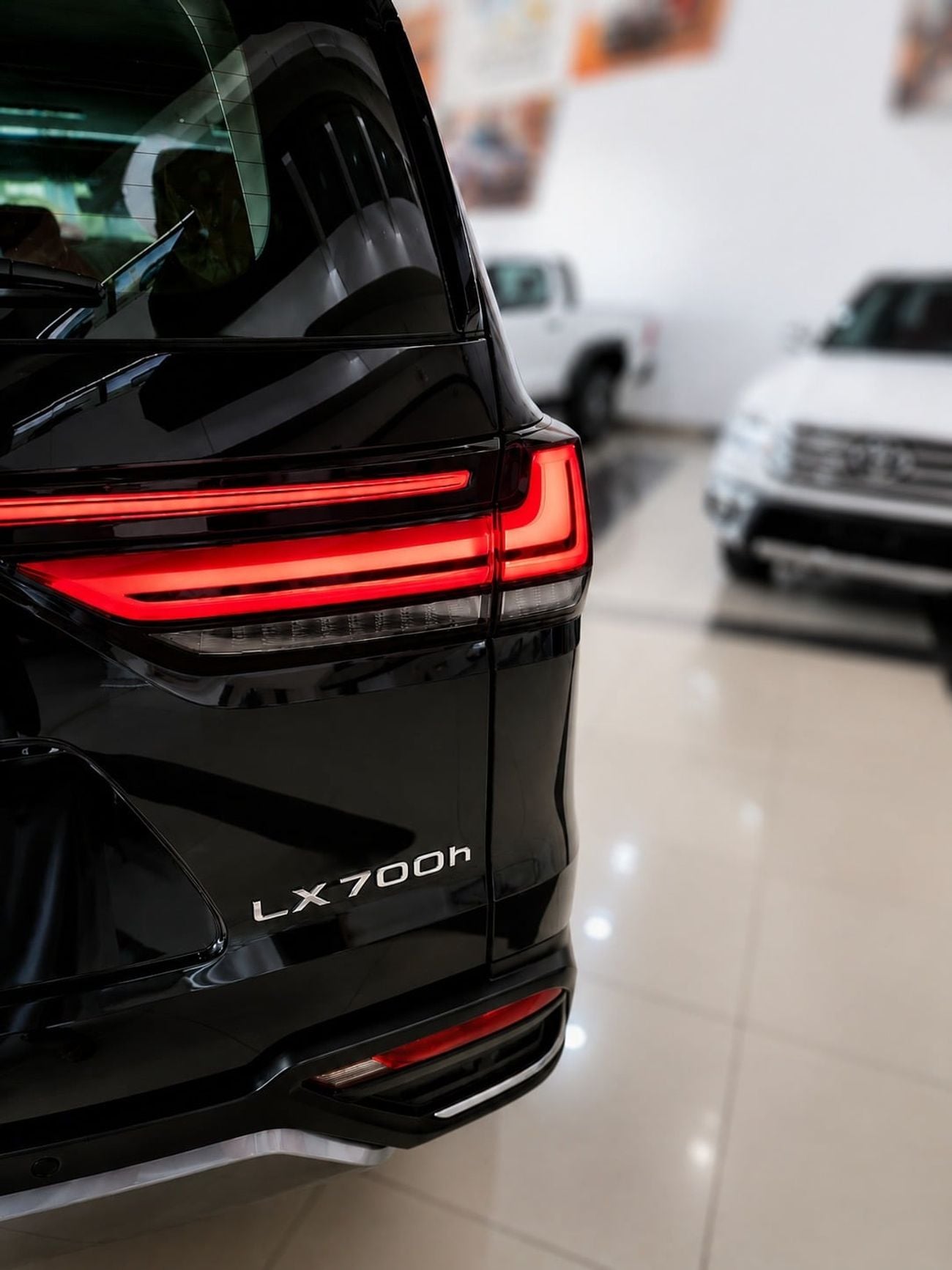 لكزس LX 700h SIGNATURE لكزس LX700H بدون (نظام ركن السيارة التلقائي) موديل 2026