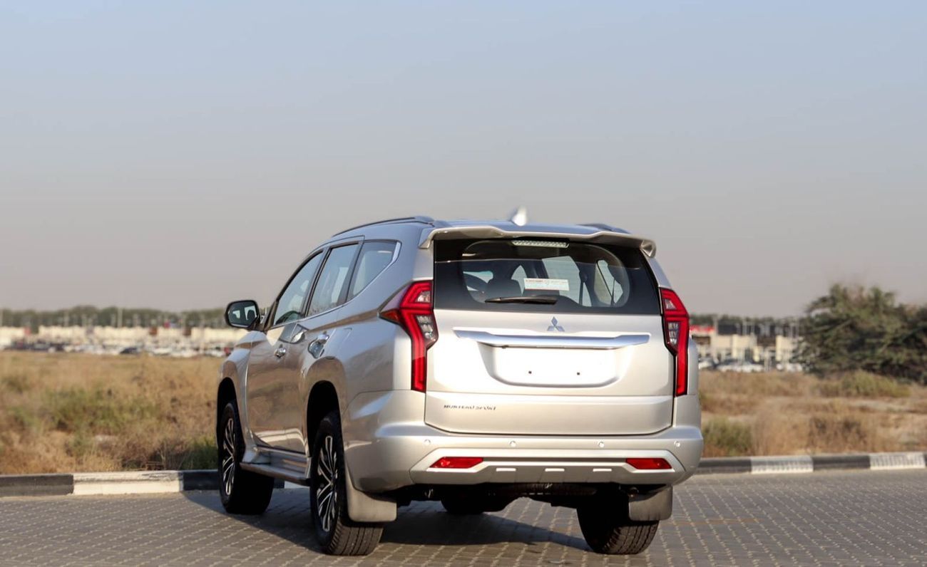 ميتسوبيشي مونتيرو سبورت GLS Premium 3.0L (7 Seater) Mitsubishi Montero Sport 2021 GCC, V6, Full Option, Accident Free, Excel