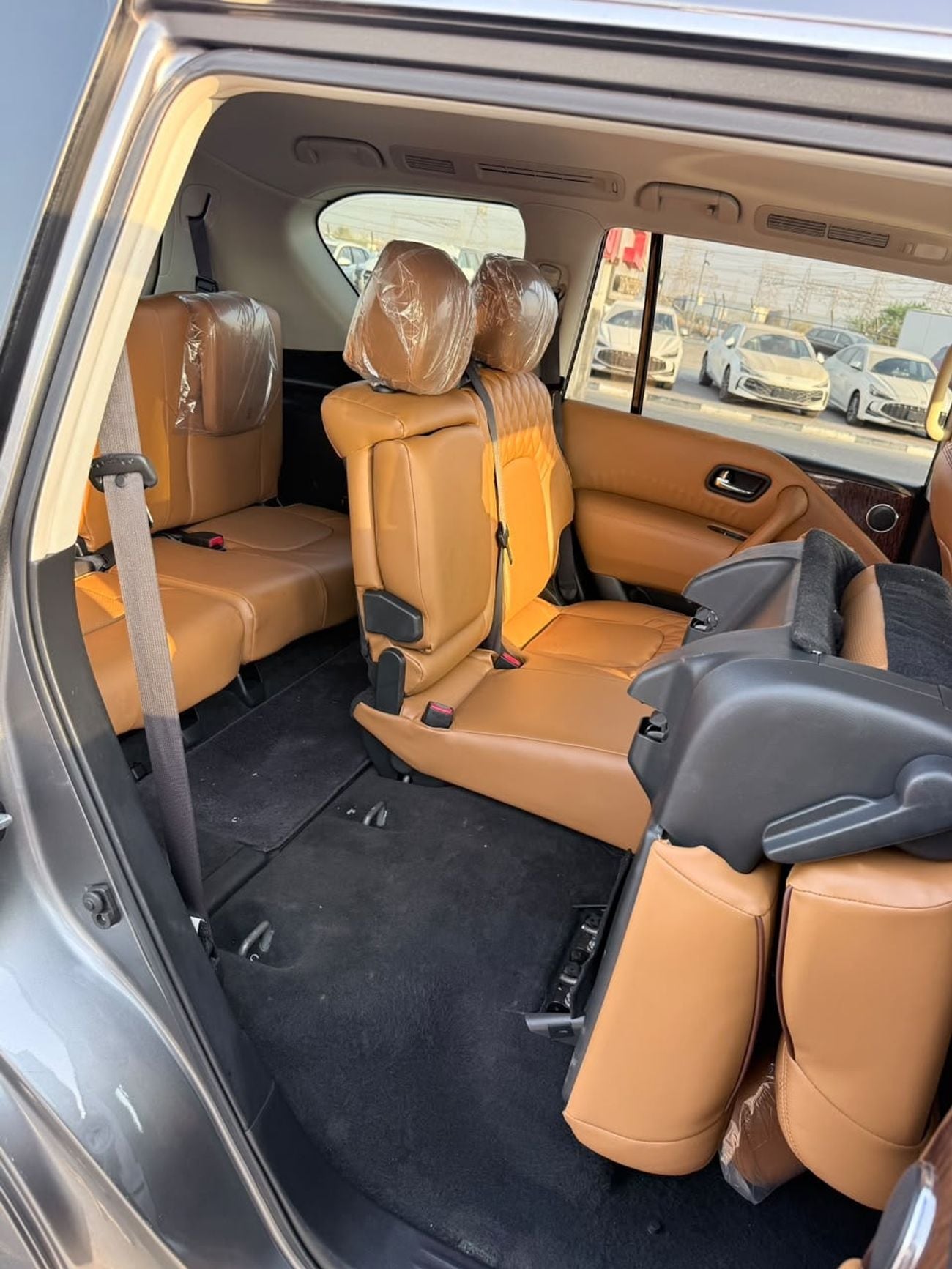 Nissan Armada SL SV 5.6L 4WD 4x4 original paint clean title