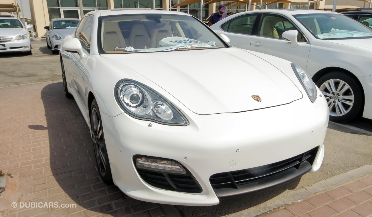 Porsche Panamera S