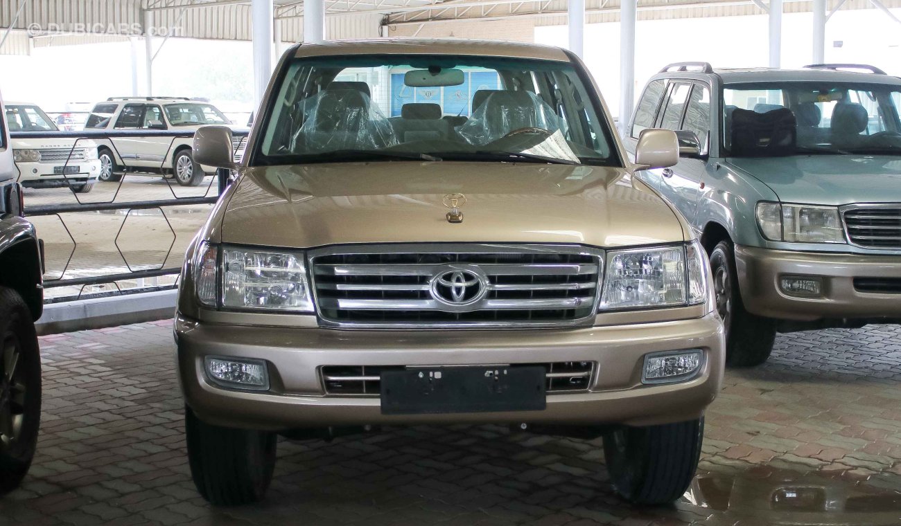 Toyota Land Cruiser VXR V8