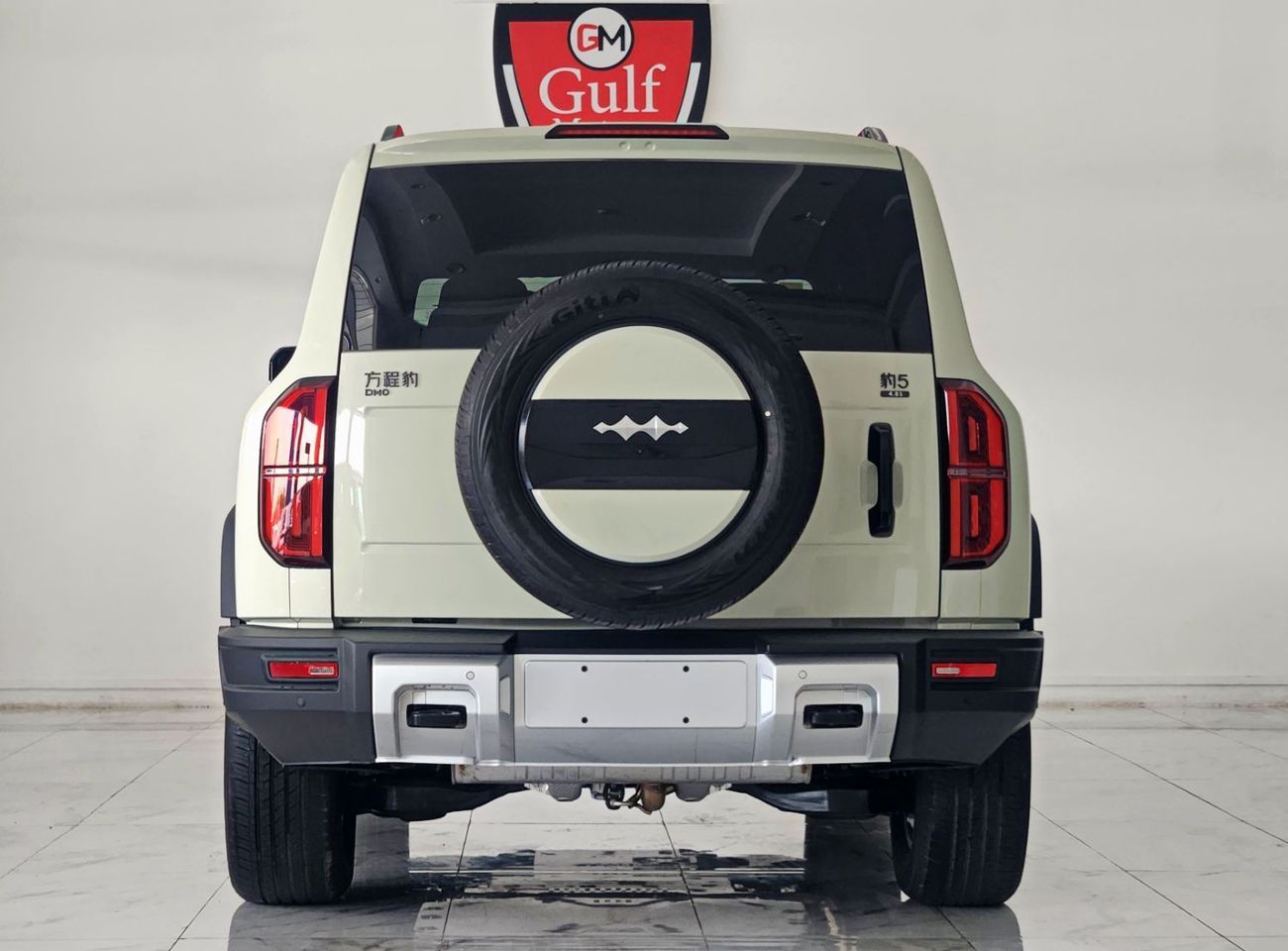 BYD Leopard 5 Plug in hybrid - 1.5L - 670 hp - premium colour FOR EXPORT ONLY