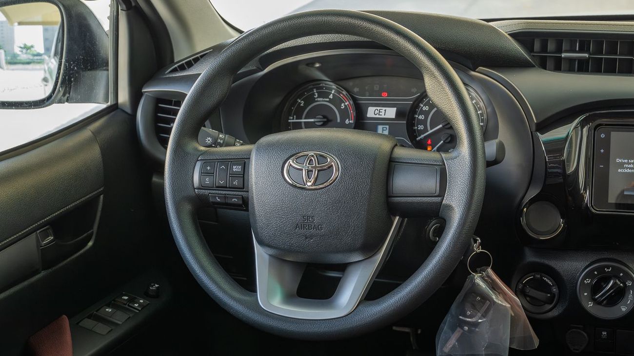 Toyota Hilux TOYOTA HILUX 2.4 AT LOW OPTION -2026YM
