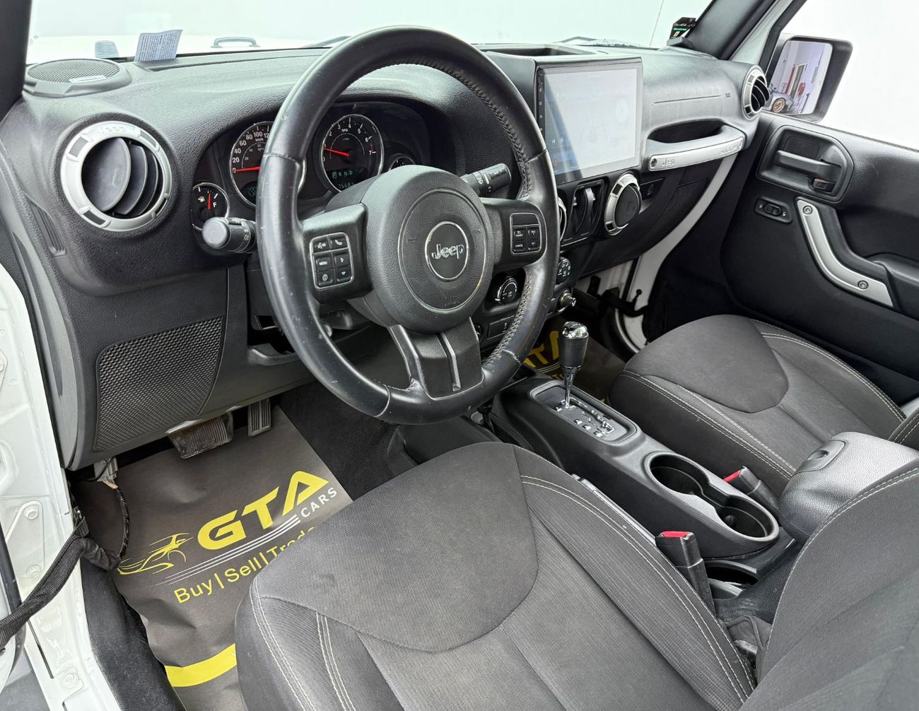 Jeep Wrangler Sahara 3.6L A/T 2015 Jeep Wrangler Sahara, Full Service History, Excellent Condition, GCC