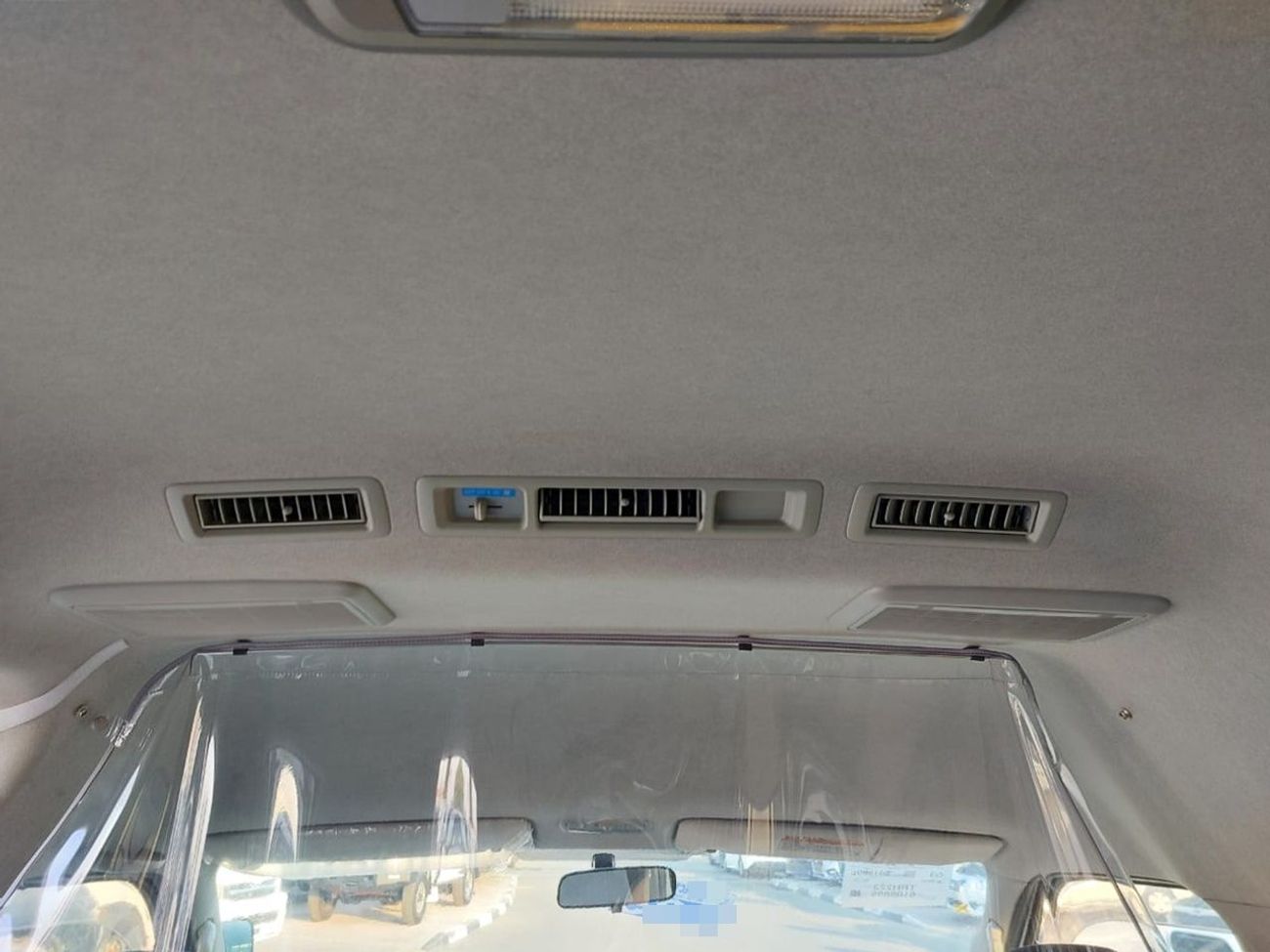 Toyota Hiace TOYOTA HIACE VAN RHD 2011 MODEL 2.7 L PETROL AUTOMATIC(PM08895)