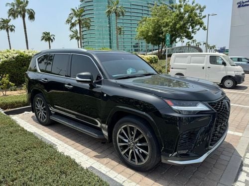 Lexus LX 600