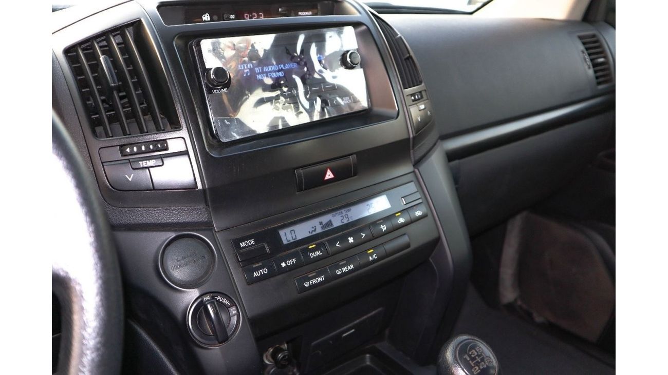 تويوتا لاند كروزر GXR3