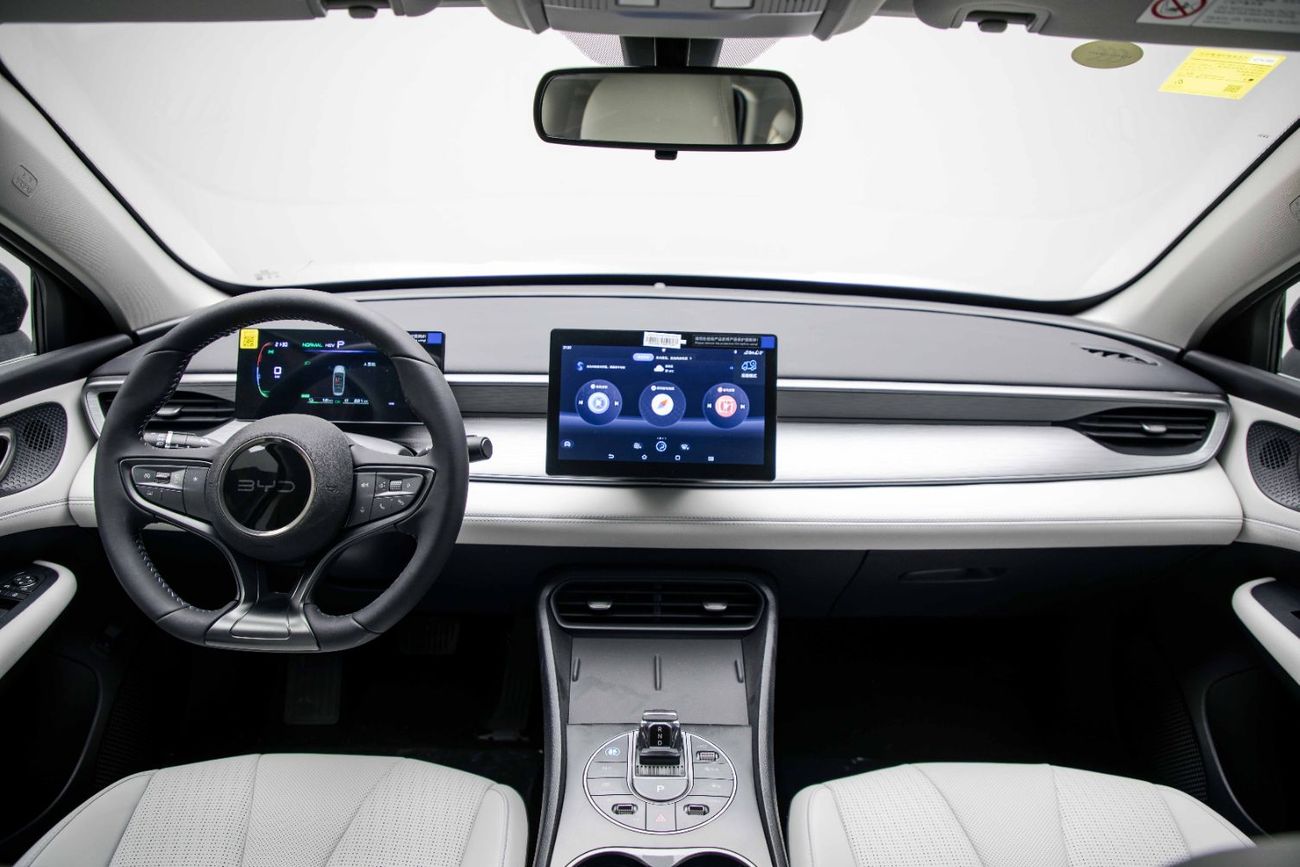 بي واي دي سيل 05 DM-i ID Luxury 1.5L - Black Inside Grey | Export Only