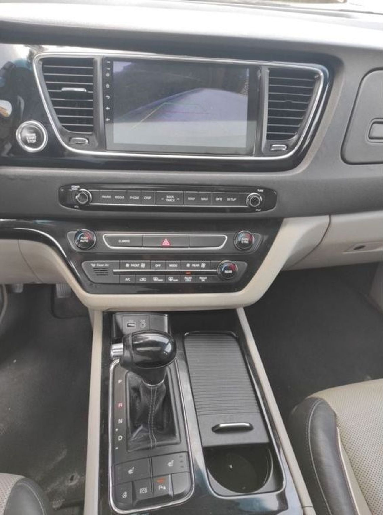Kia Carnival SXL 3.3L